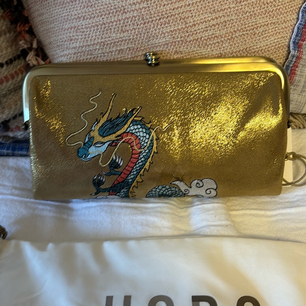 Hobo Dragon Clutch